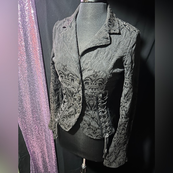 Women's Black Patterned Jacket - Picture 2 of 8